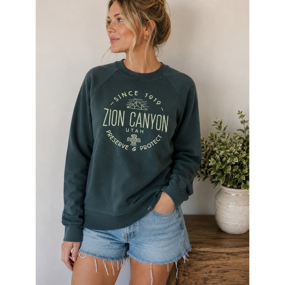 Techstyles Zion Canyon Utah National Park Souvenir Crewneck Sweatshirt Mens S